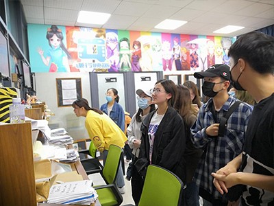 贵州师范大学动画系师生赴谦行映画参观